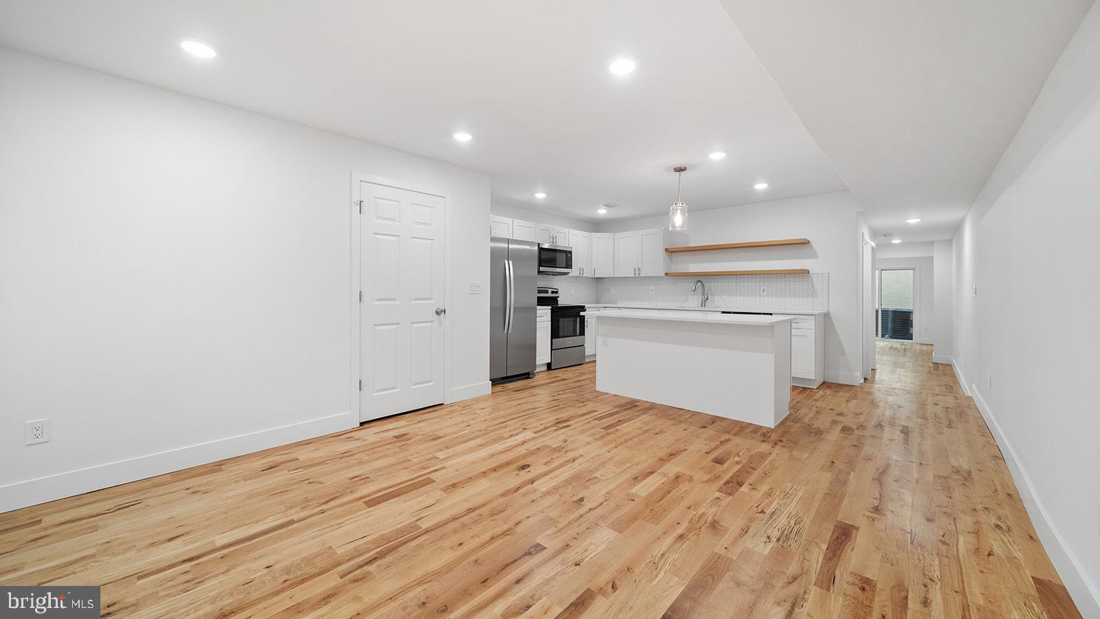 512 S 4TH STREET 1ST FL