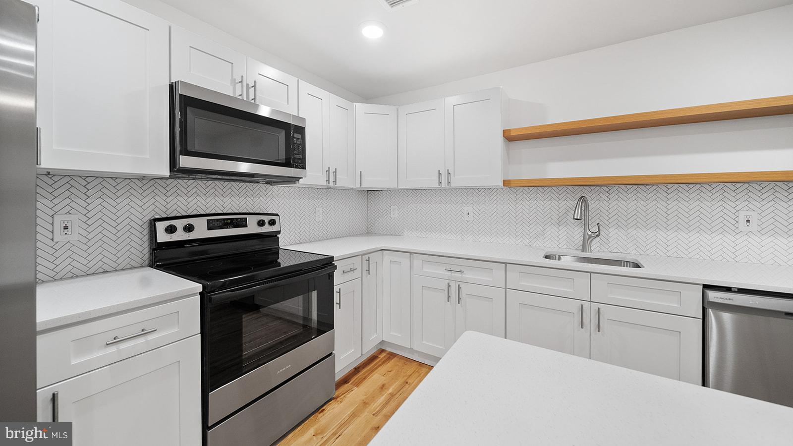 512 S 4TH STREET 1ST FL