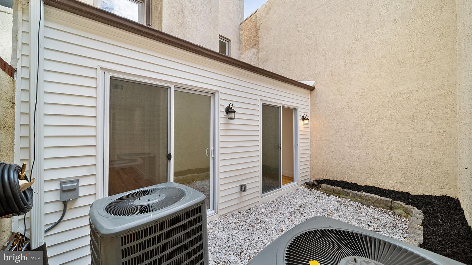 512 S 4TH STREET 1ST FL