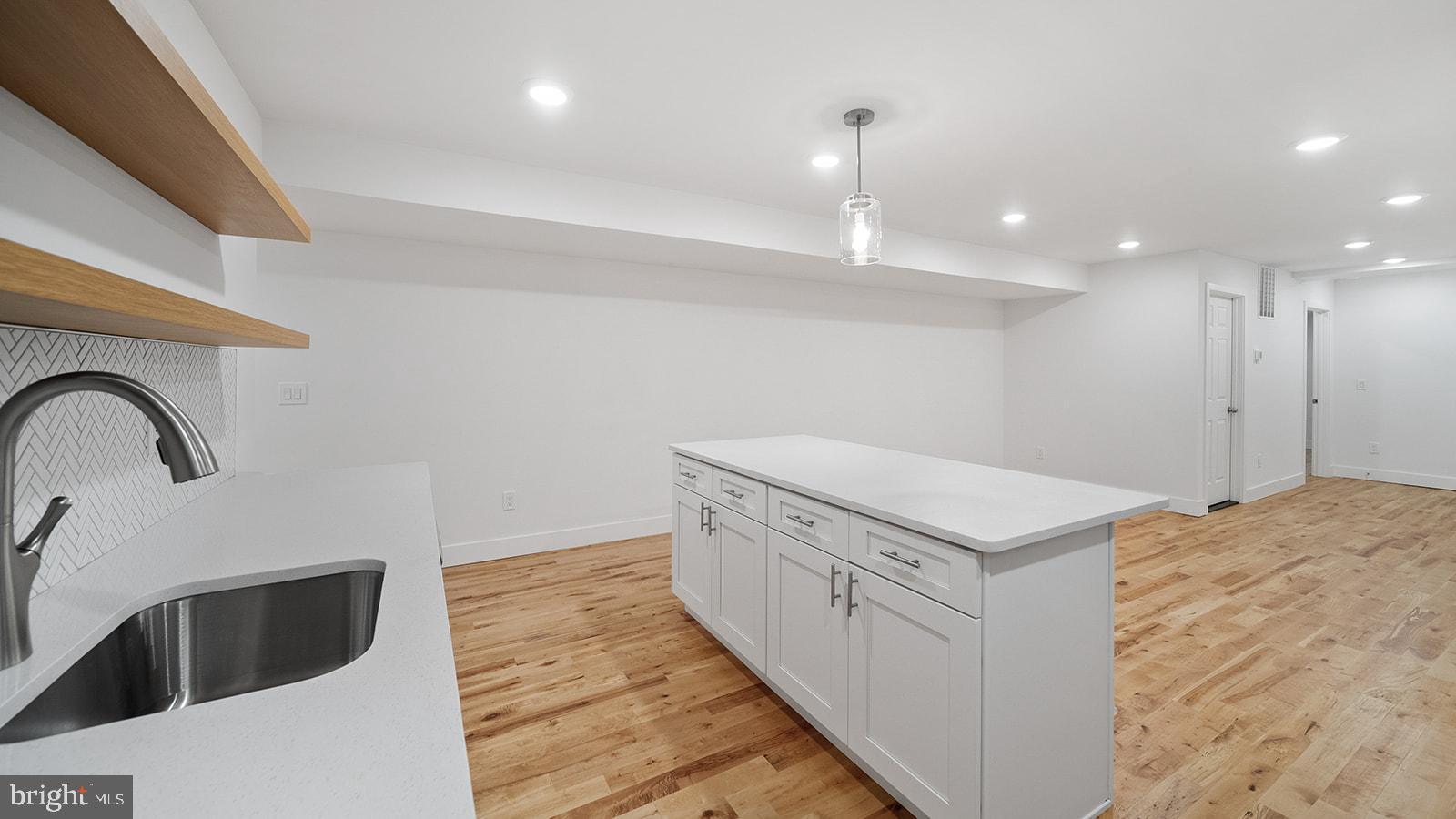 512 S 4TH STREET 1ST FL