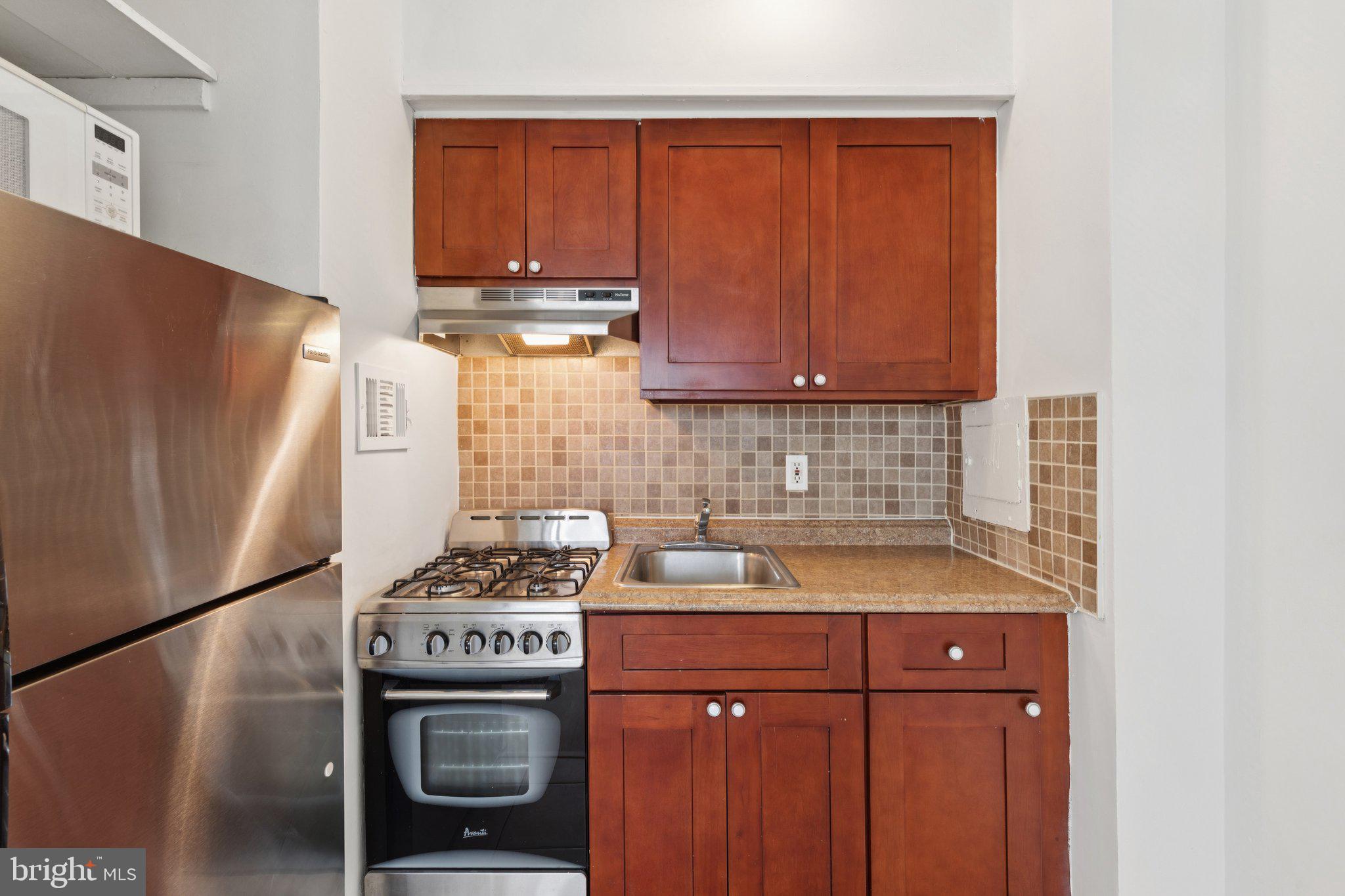 2101 CHESTNUT STREET 324