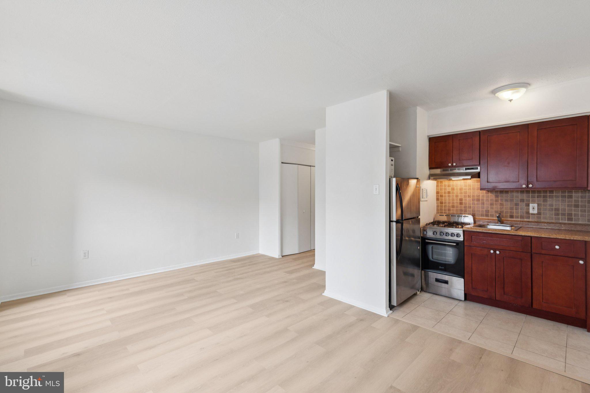 2101 CHESTNUT STREET 324