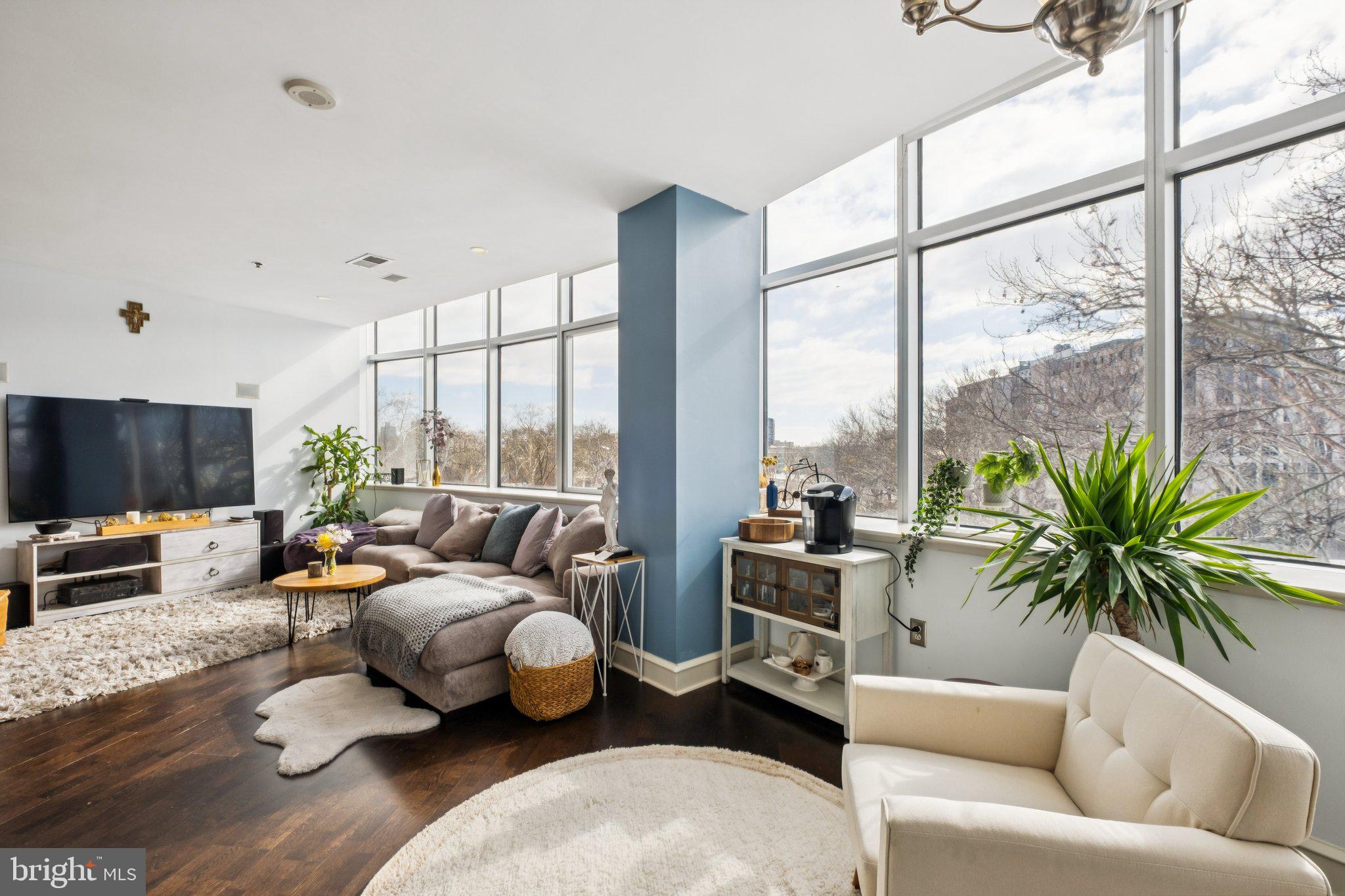 201 N 8TH STREET 59 403