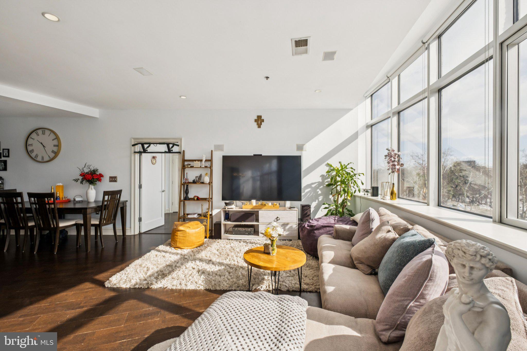 201 N 8TH STREET 59 403