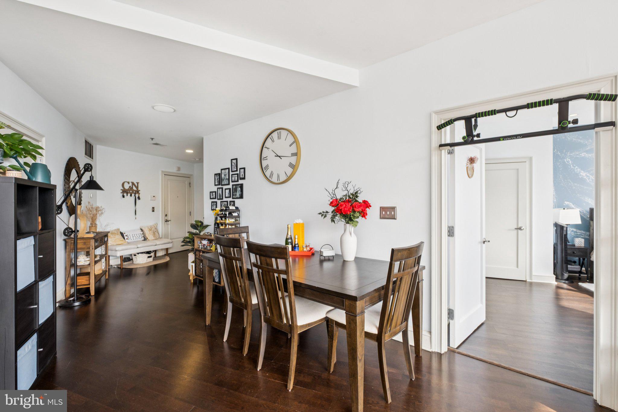 201 N 8TH STREET 59 403