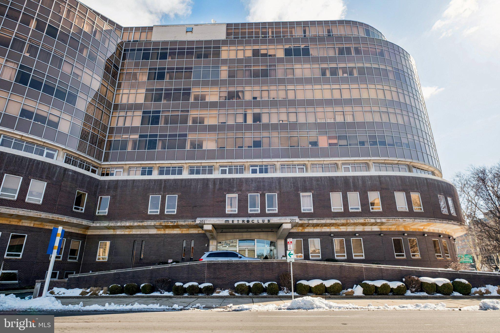 201 N 8TH STREET 59 403