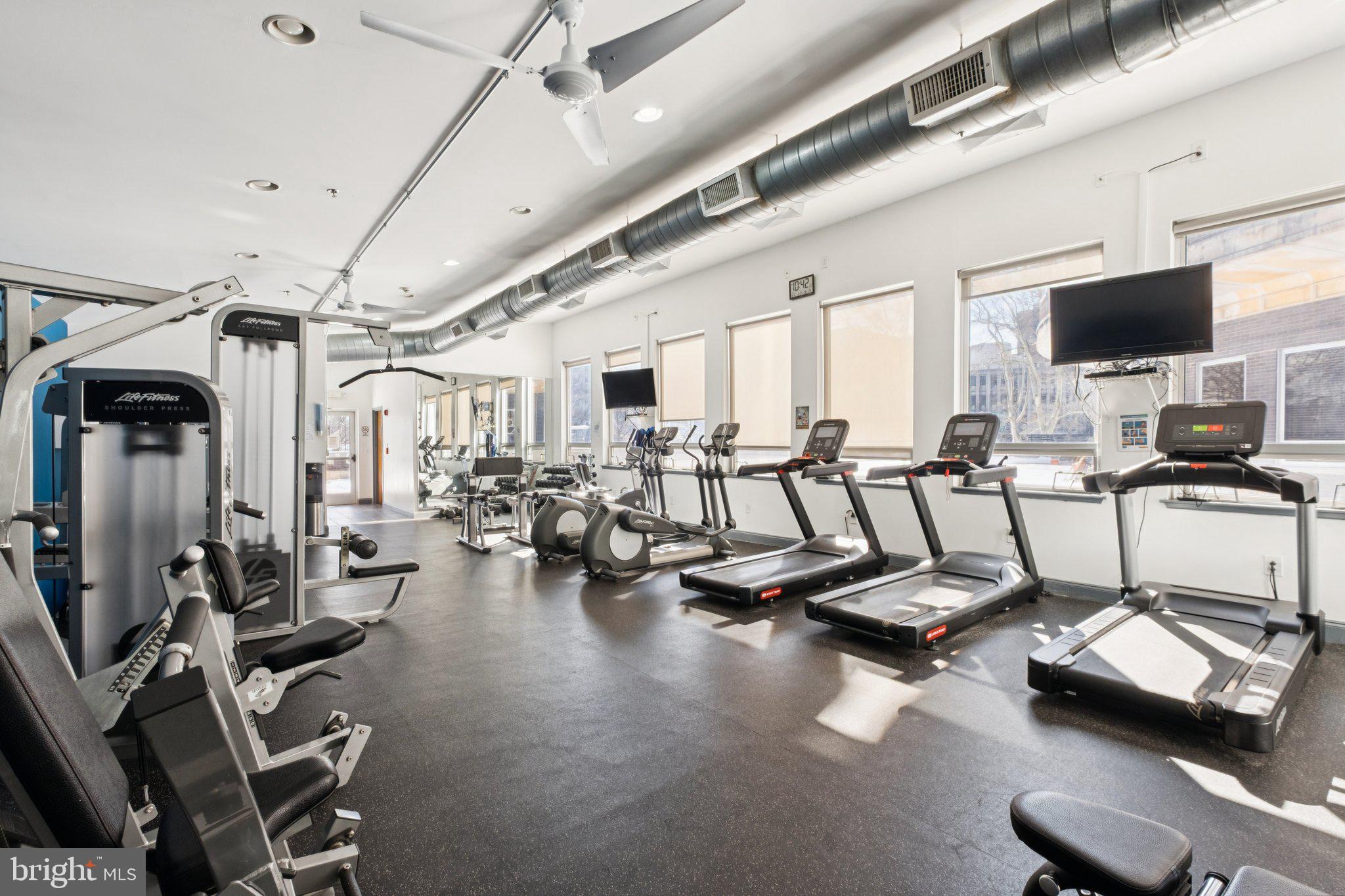 201 N 8TH STREET 59 403