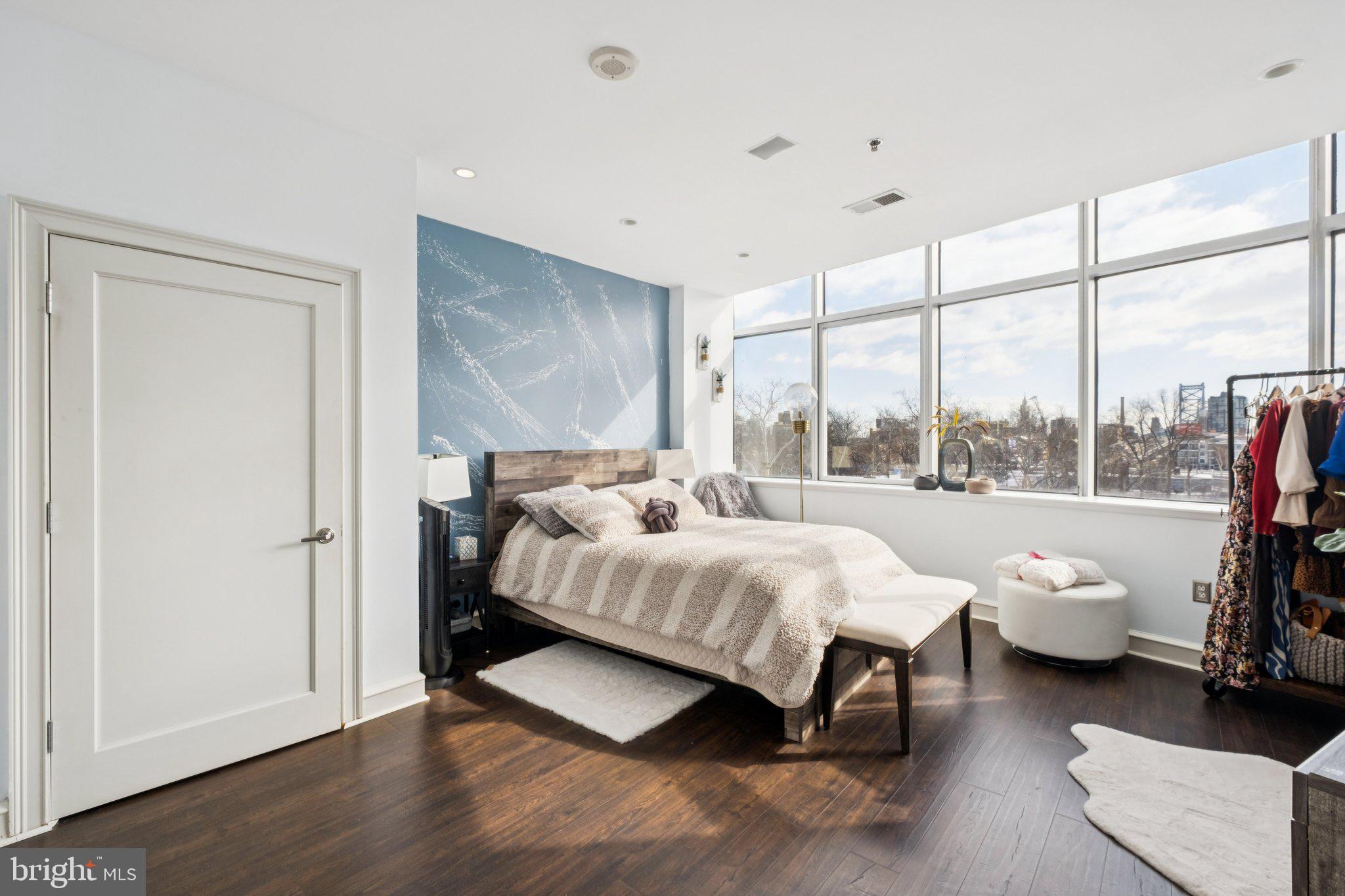 201 N 8TH STREET 59 403