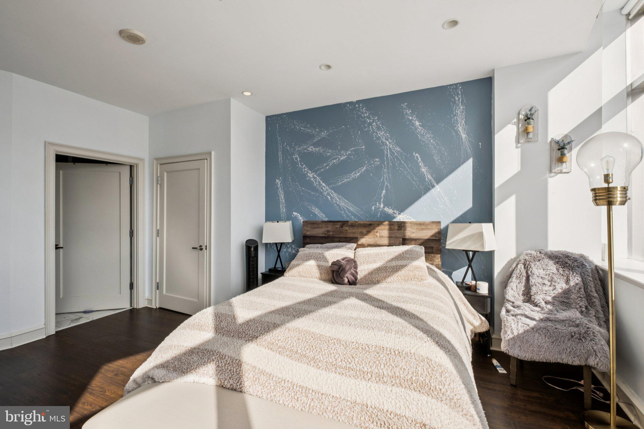 201 N 8TH STREET 59 403