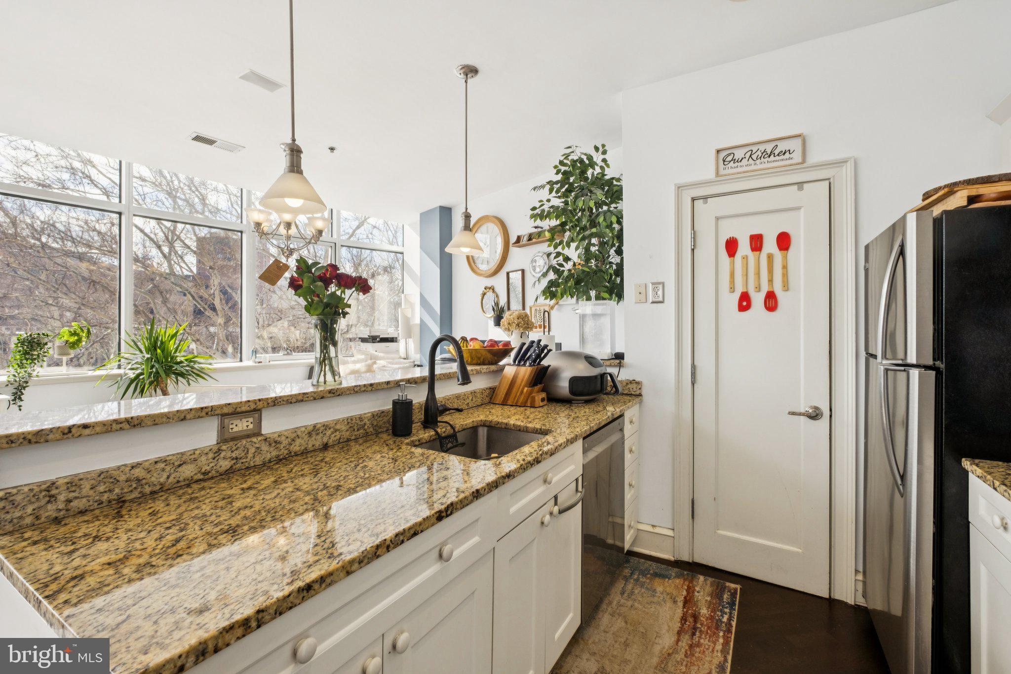 201 N 8TH STREET 59 403