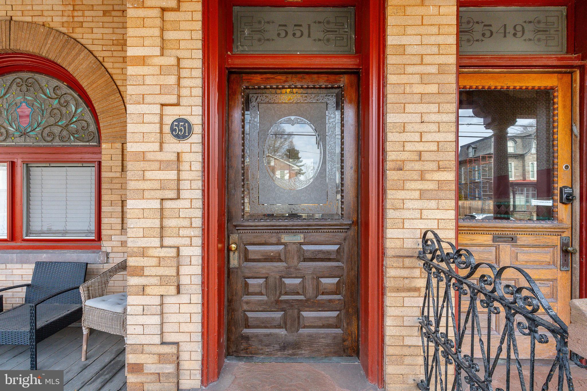 551 LEVERINGTON AVENUE