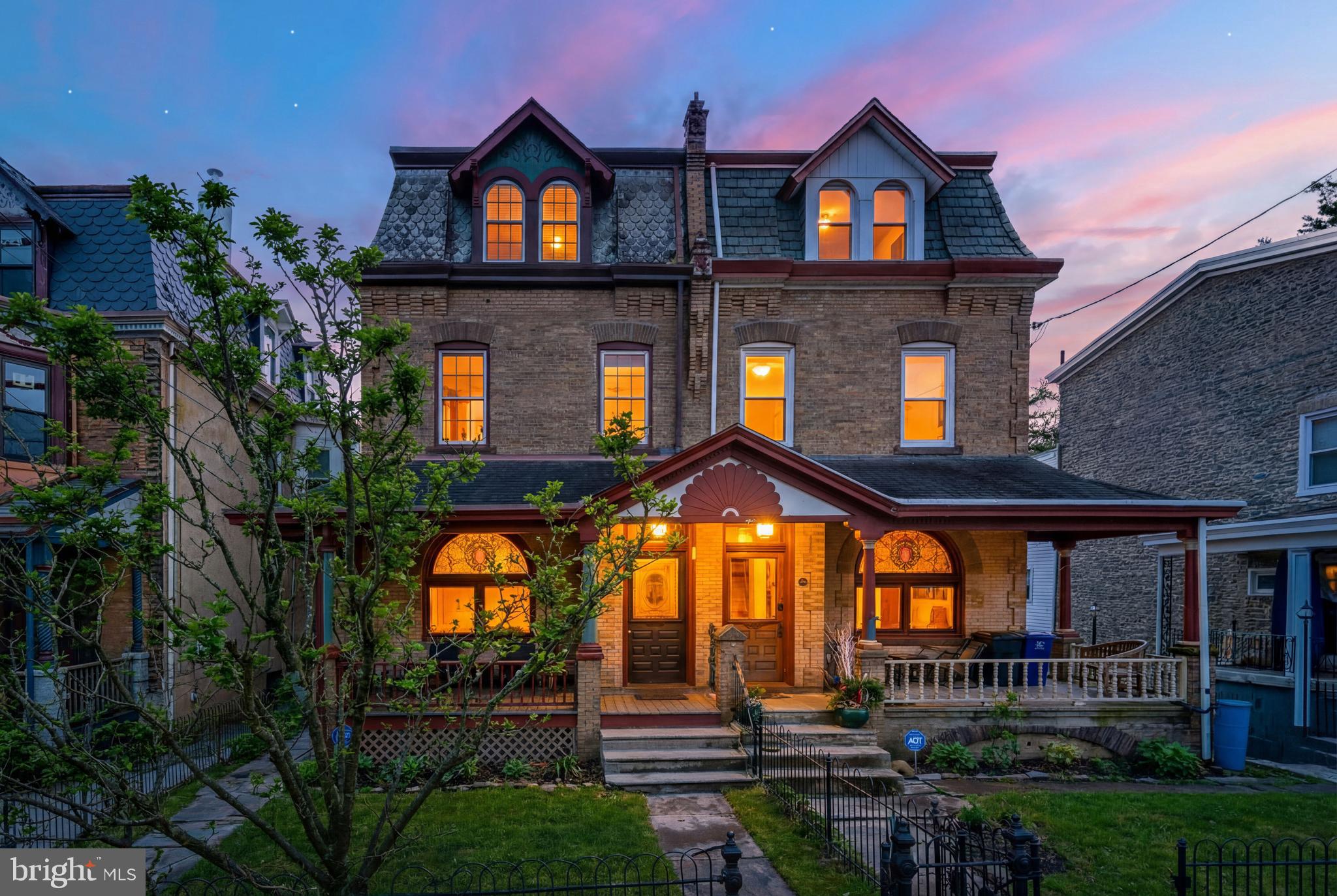 551 LEVERINGTON AVENUE