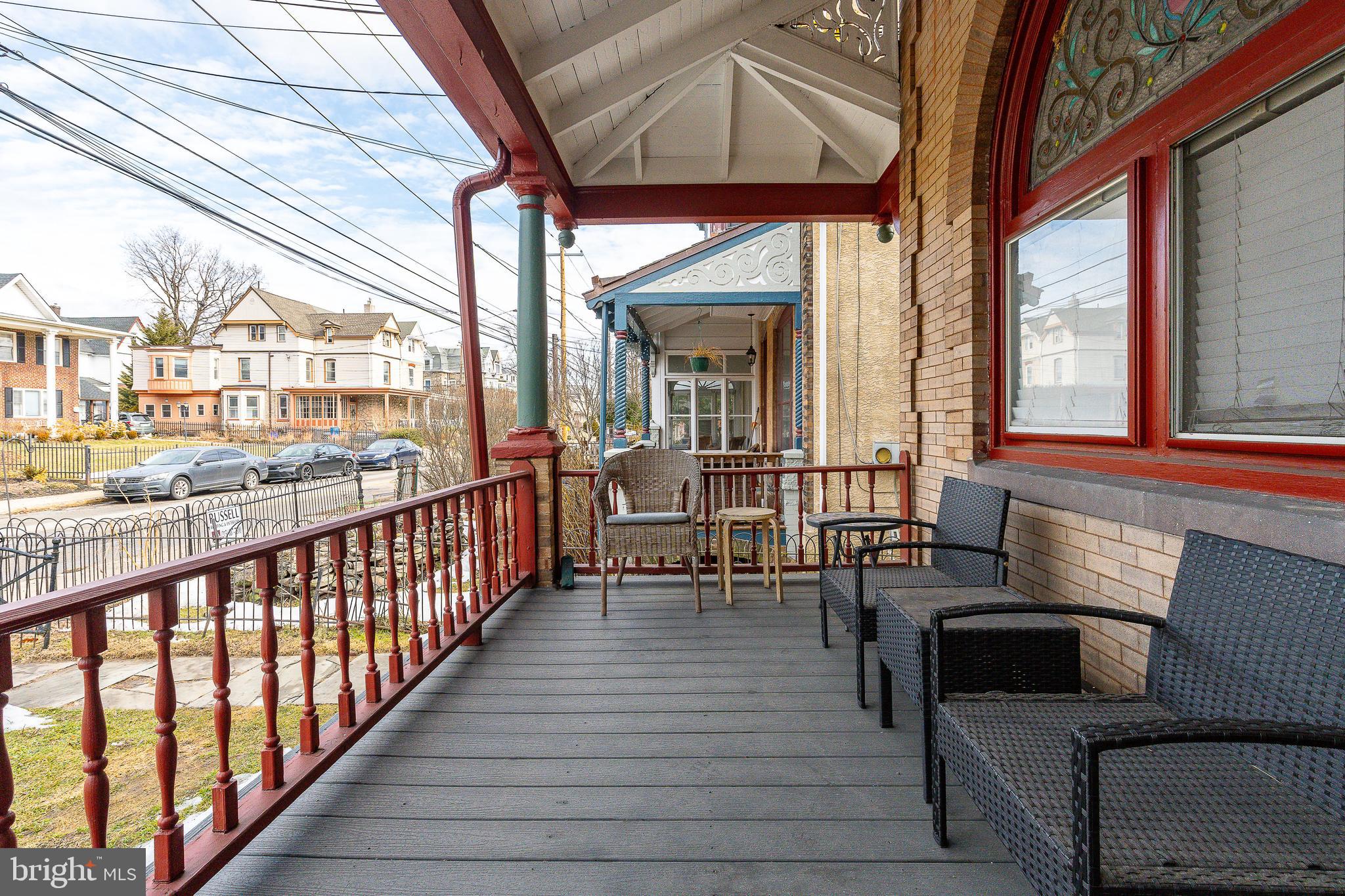 551 LEVERINGTON AVENUE