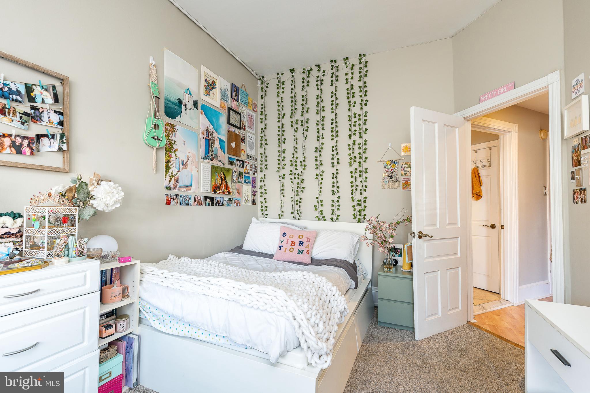 551 LEVERINGTON AVENUE