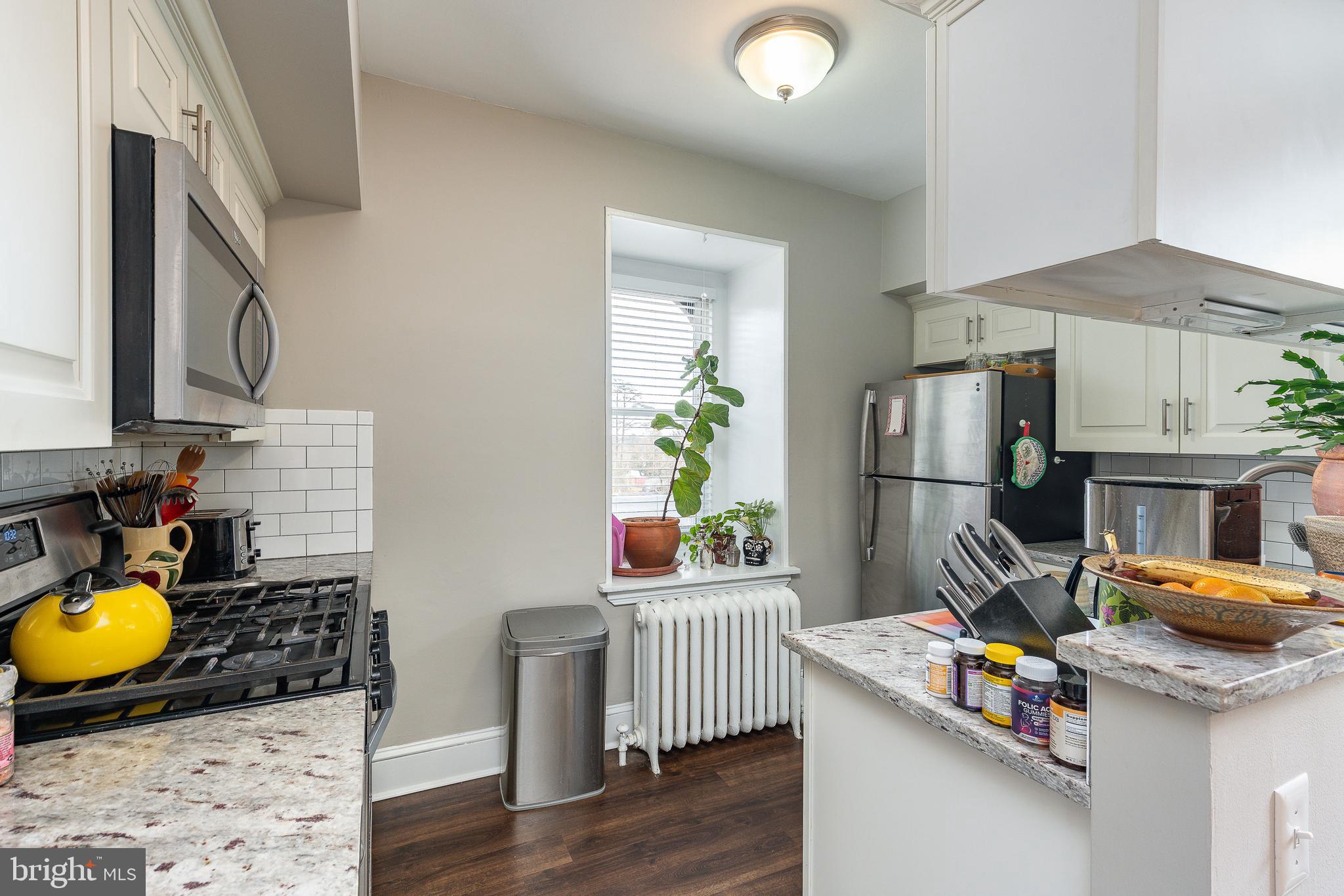 551 LEVERINGTON AVENUE