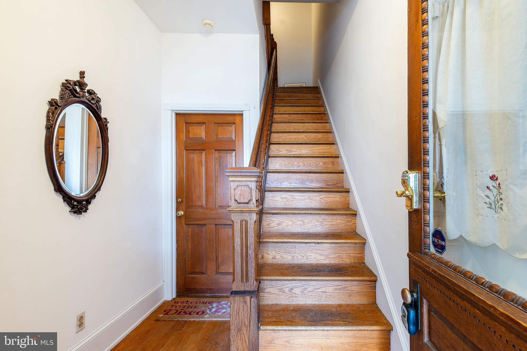 551 LEVERINGTON AVENUE