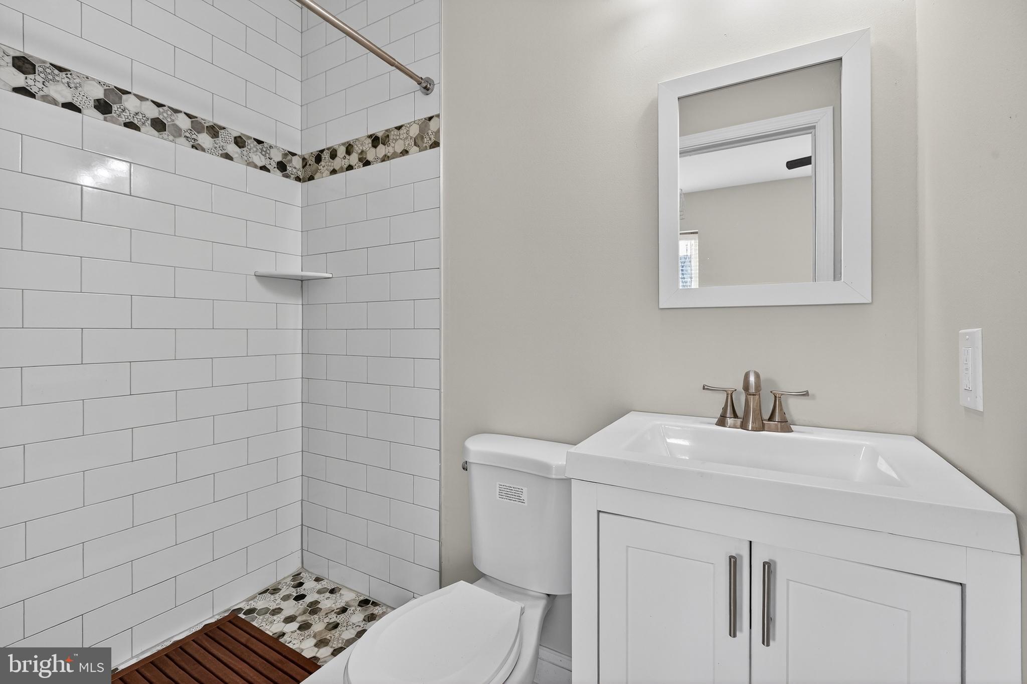 2543 NICHOLAS STREET