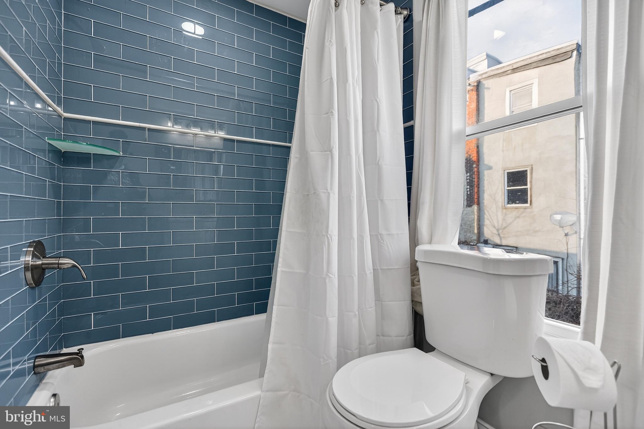 2543 NICHOLAS STREET