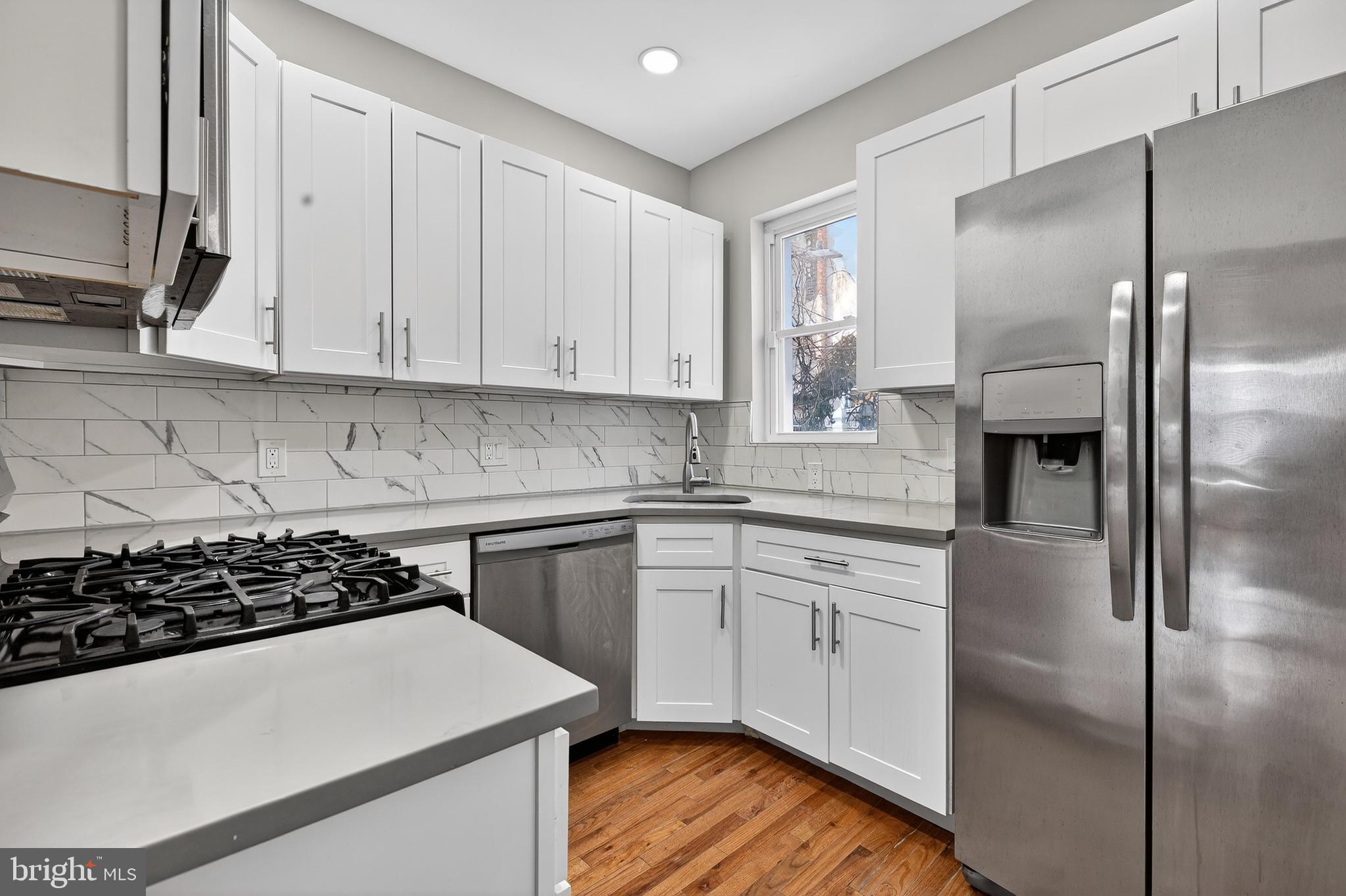 2543 NICHOLAS STREET