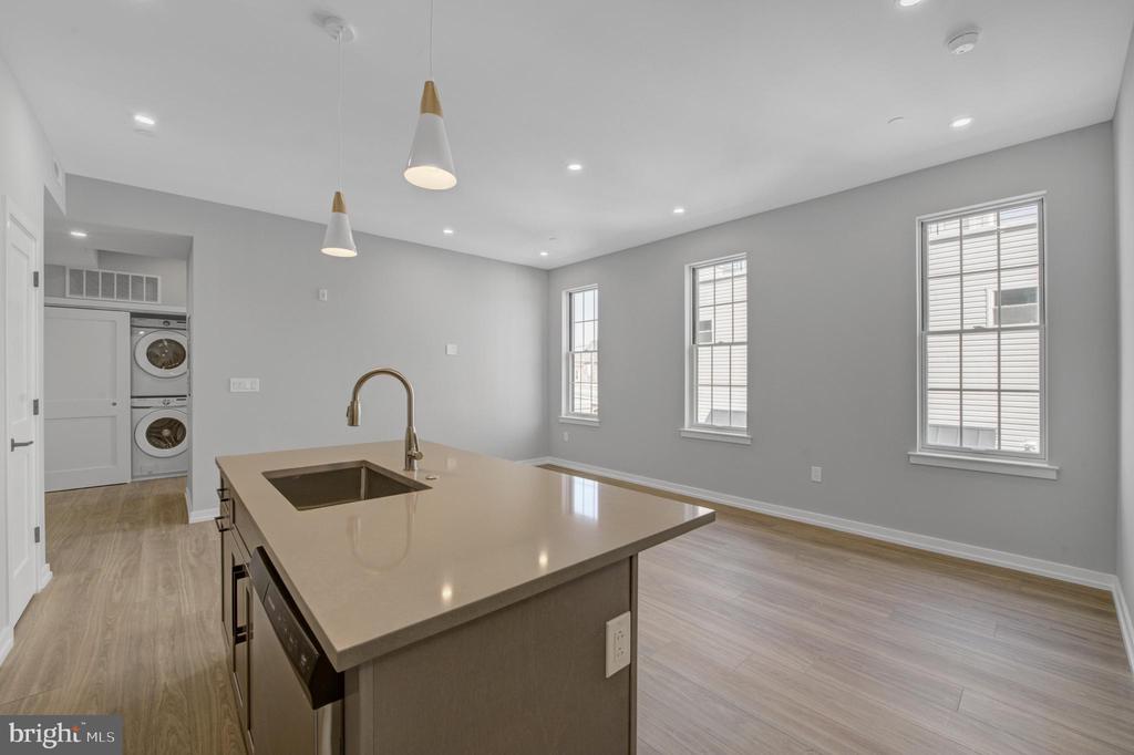 2445 INNOVATOR WAY 3D