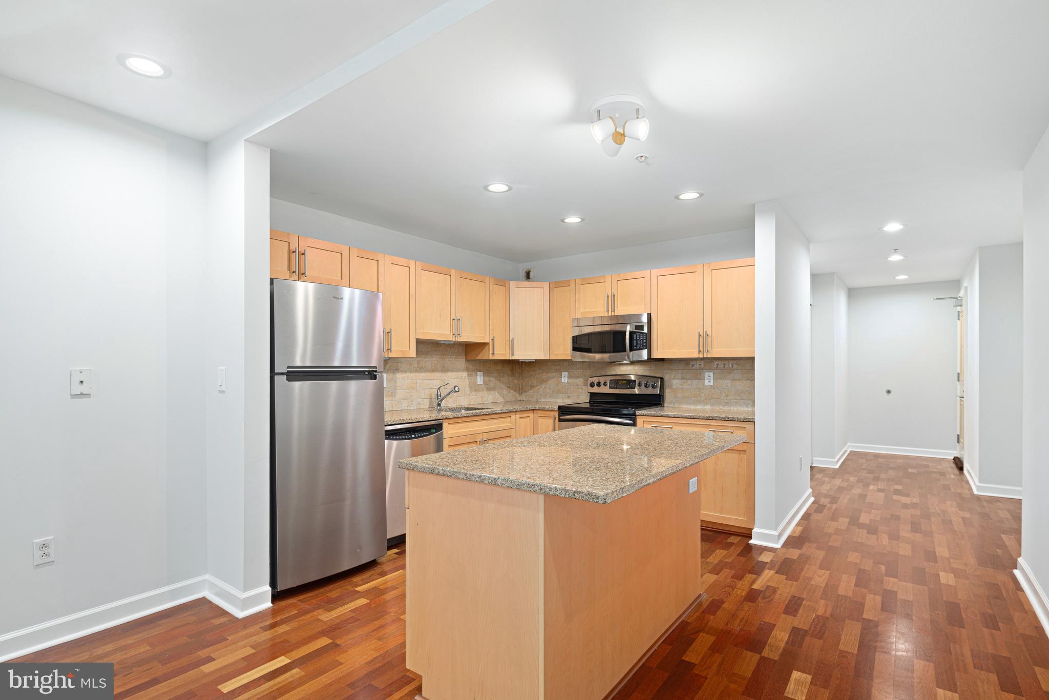 901 N PENN STREET F307