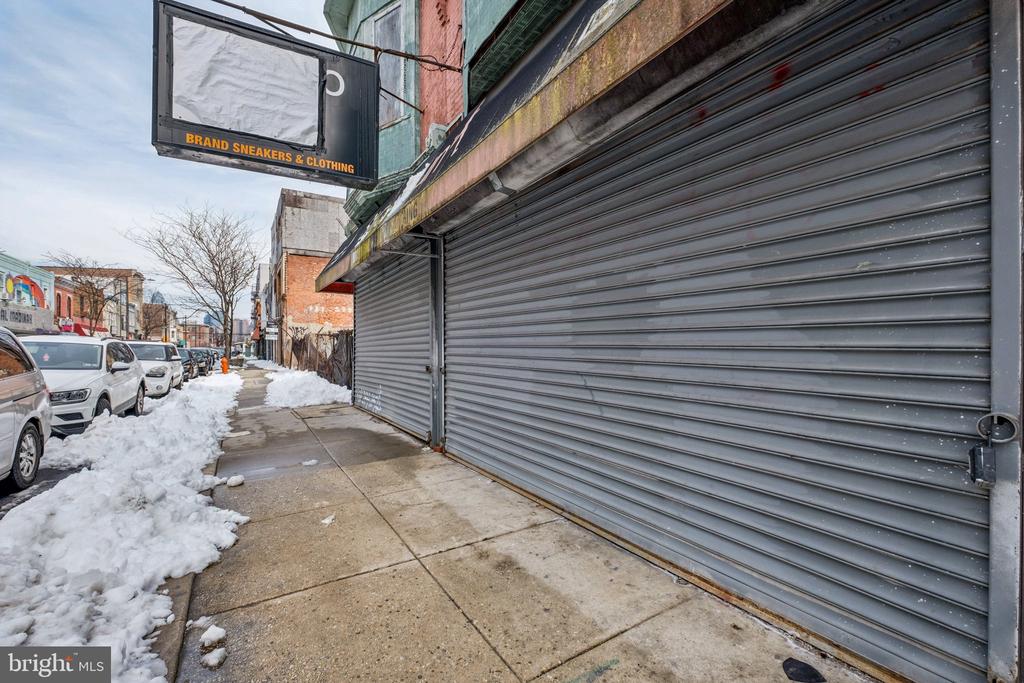 1437 POINT BREEZE AVENUE 39