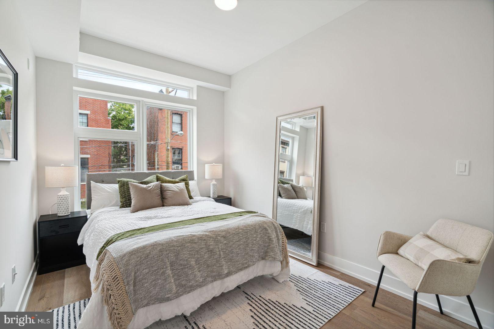 720 W THOMPSON STREET 1B-608