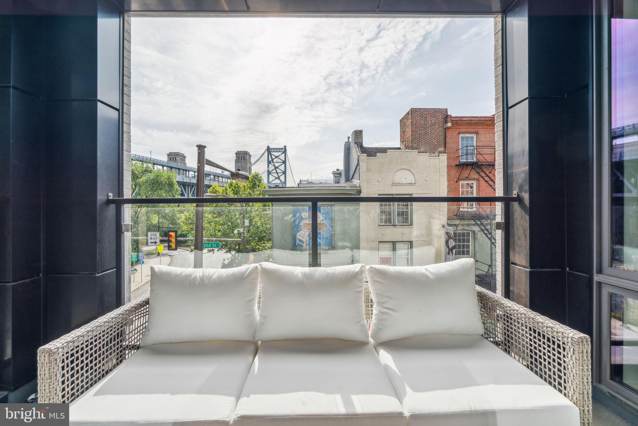 160 N 2ND STREET 64 3R