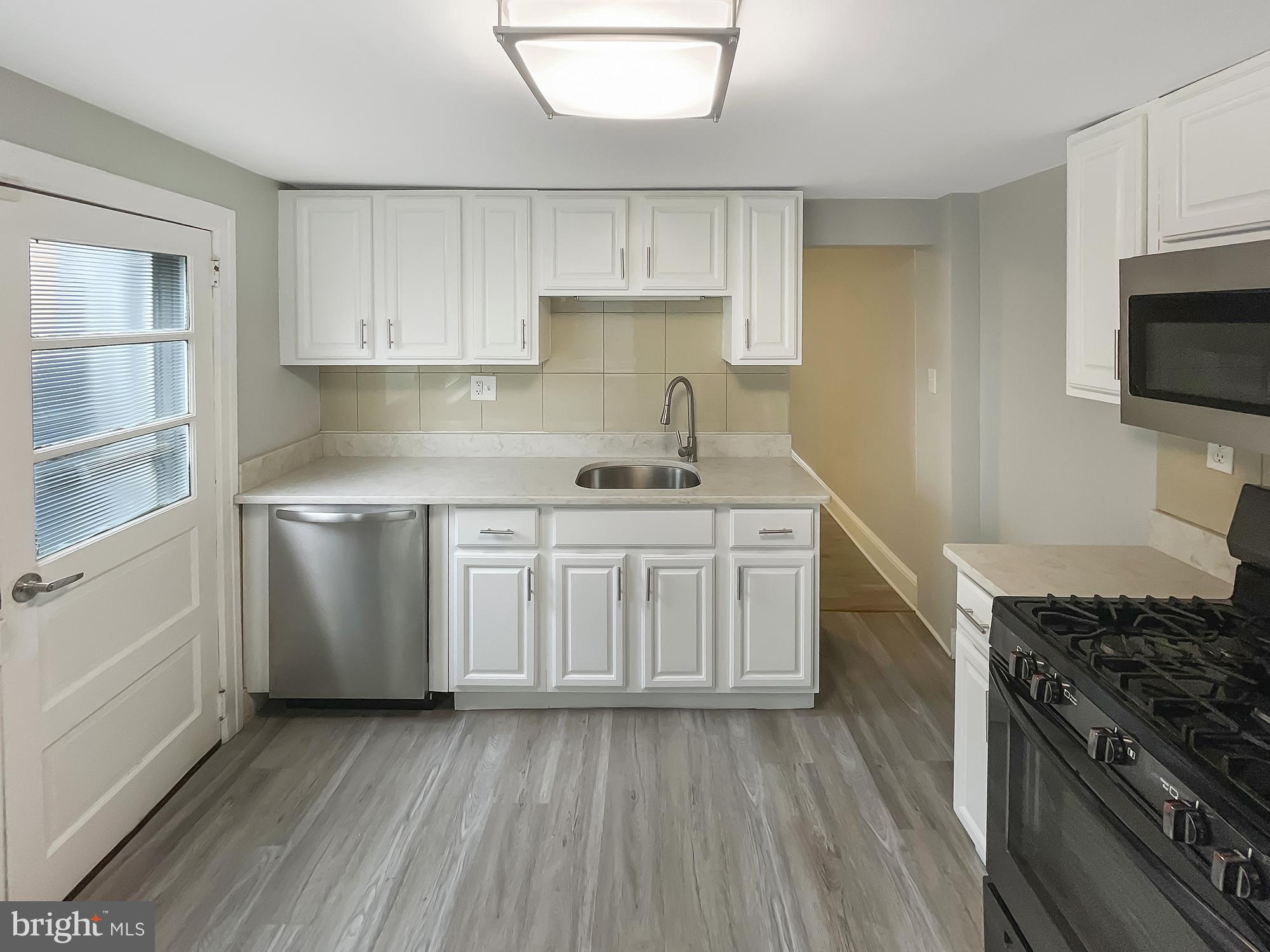 160 MCCLELLAN STREET