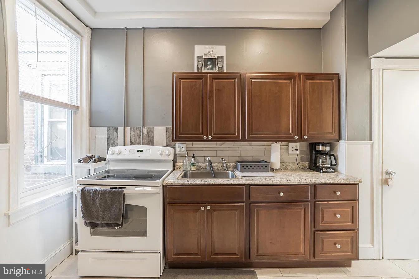 3568 INDIAN QUEEN LANE 2