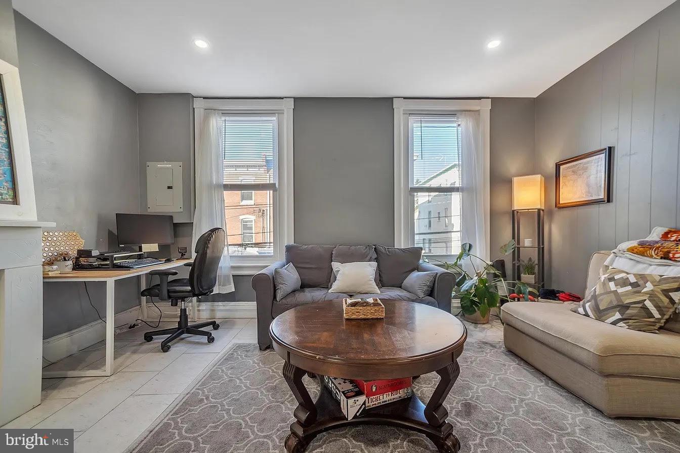 3568 INDIAN QUEEN LANE 2