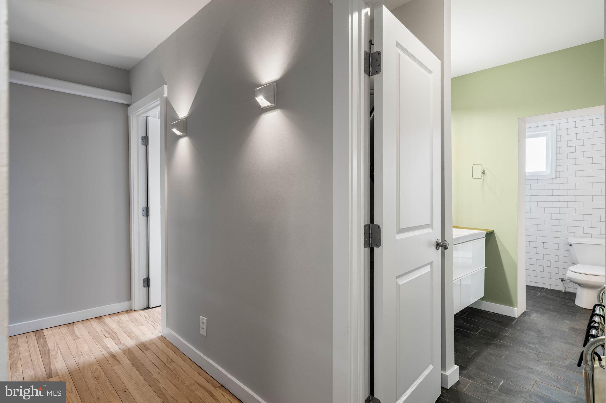 619 E THOMPSON STREET