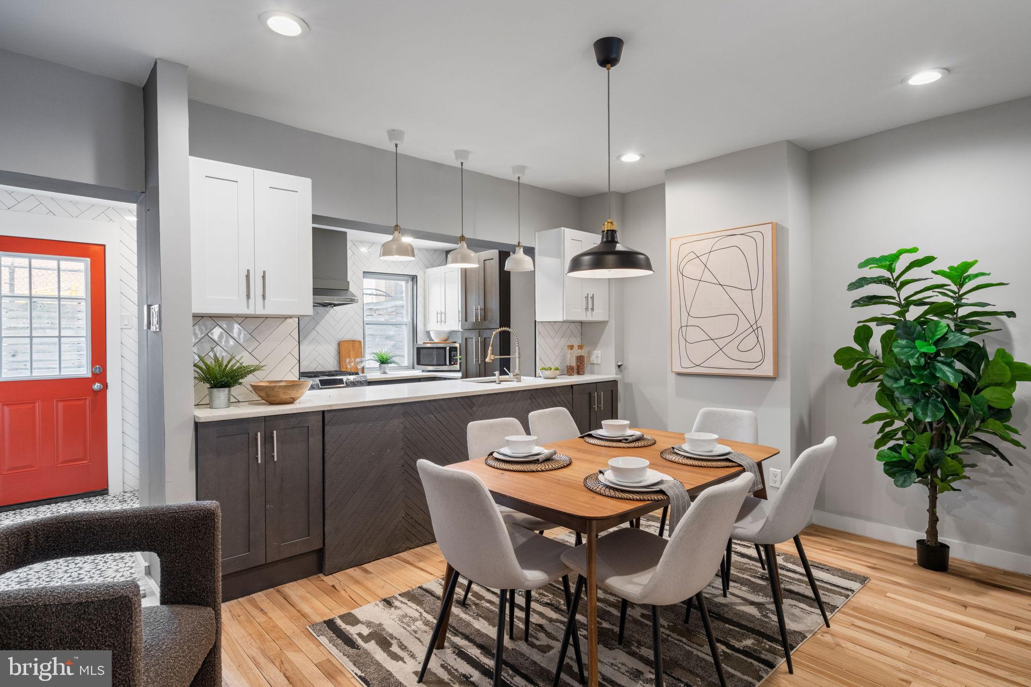 619 E THOMPSON STREET