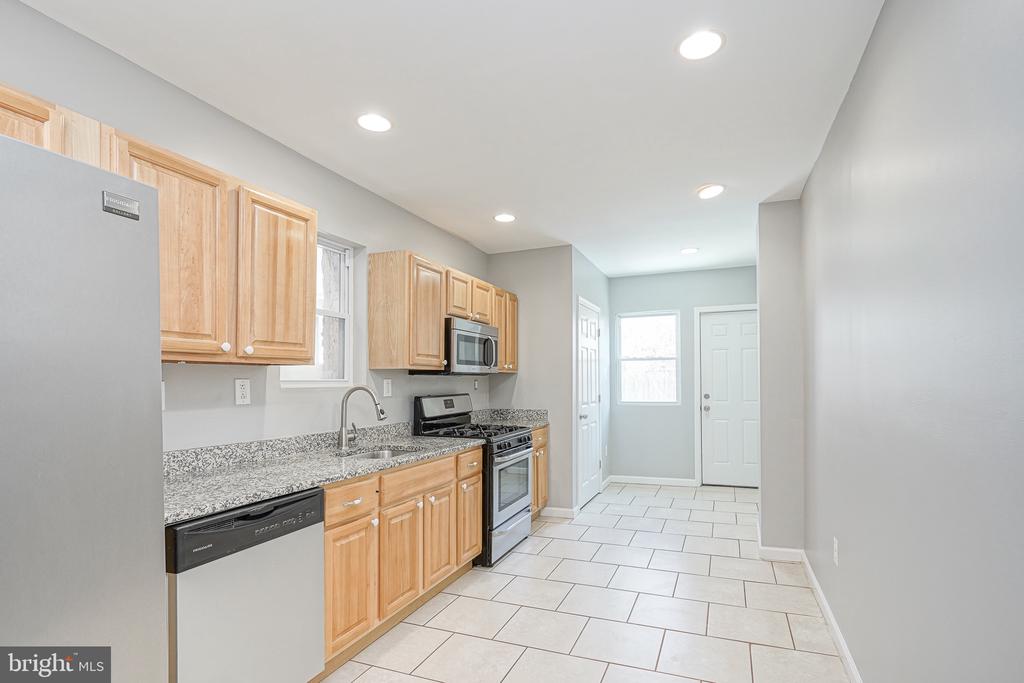 1227 24TH STREET