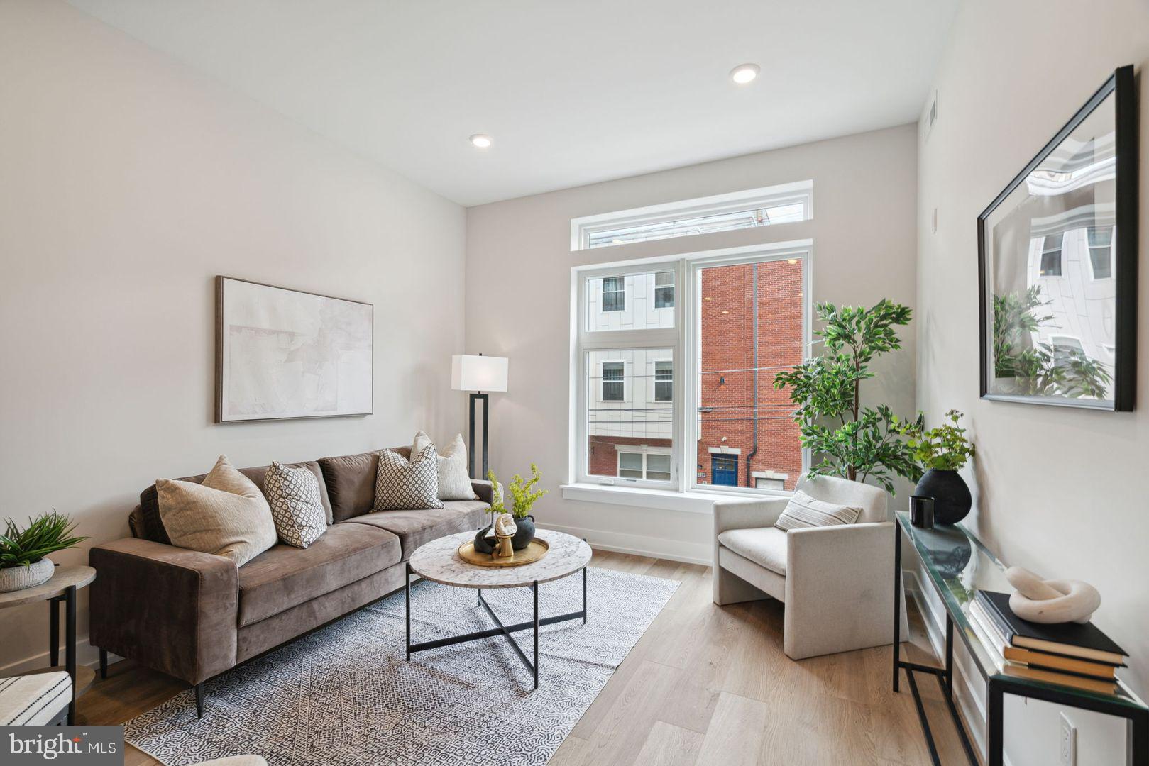 720 W THOMPSON STREET 1B-312