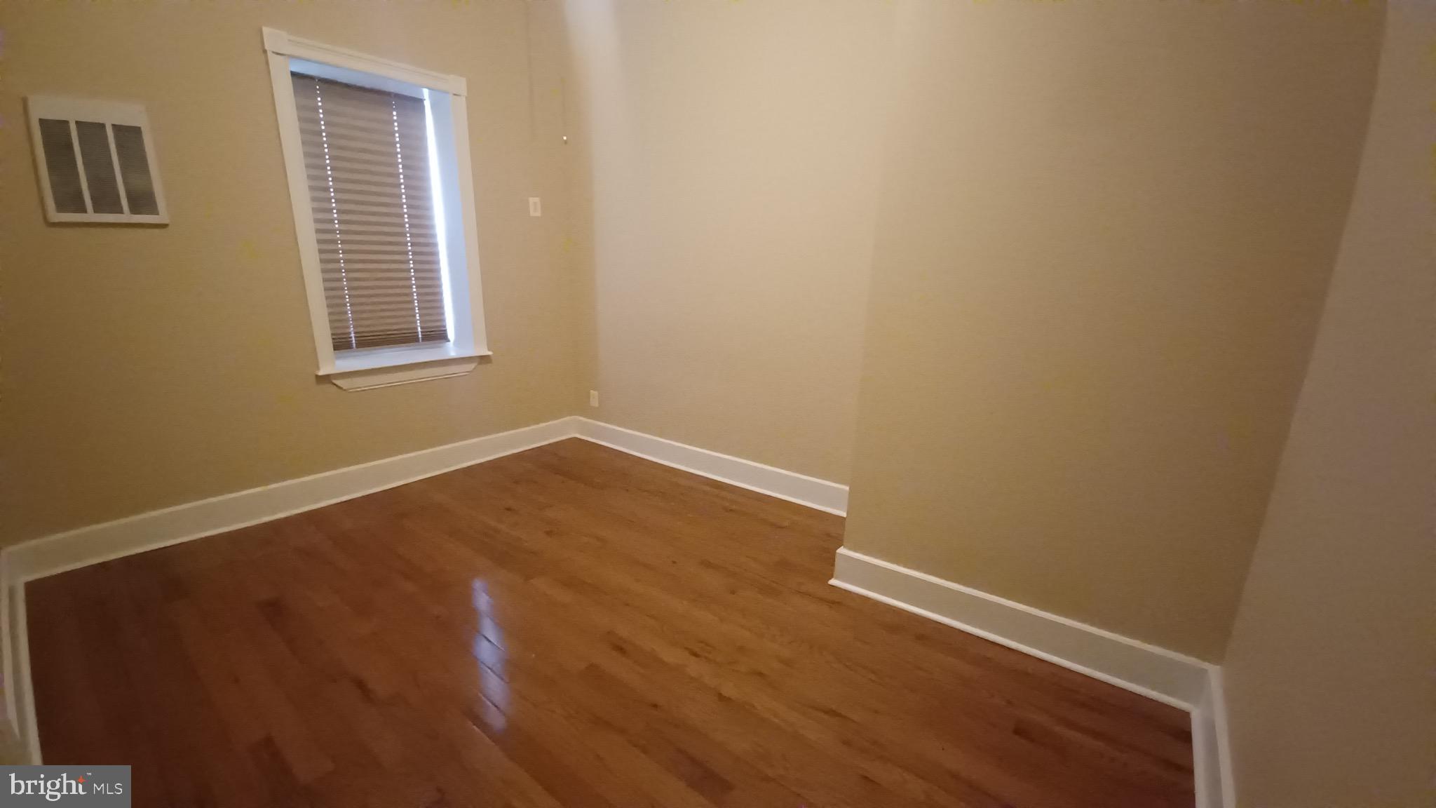 1435 N FRANKLIN STREET 1