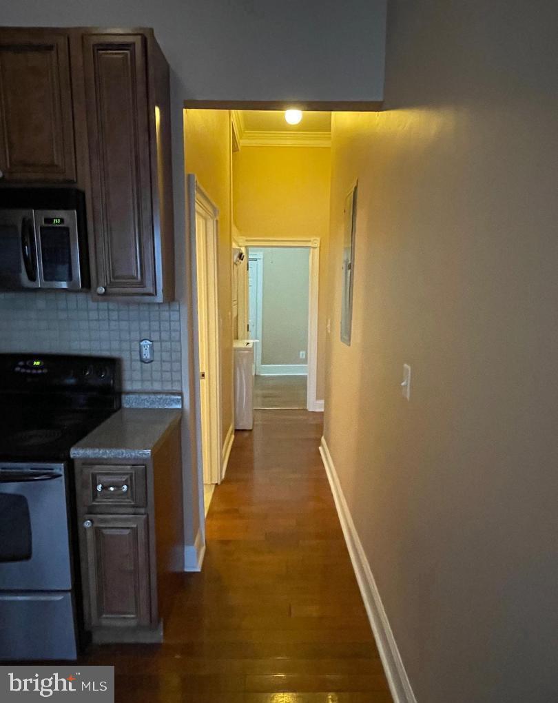 1435 N FRANKLIN STREET 1