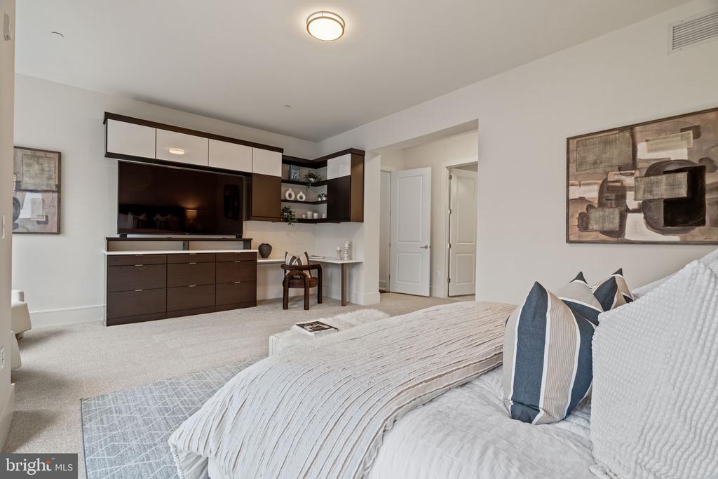 410 S FRONT STREET 209
