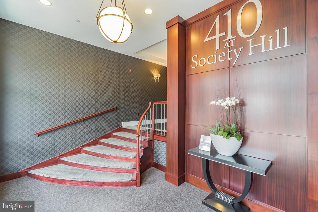 410 S FRONT STREET 209