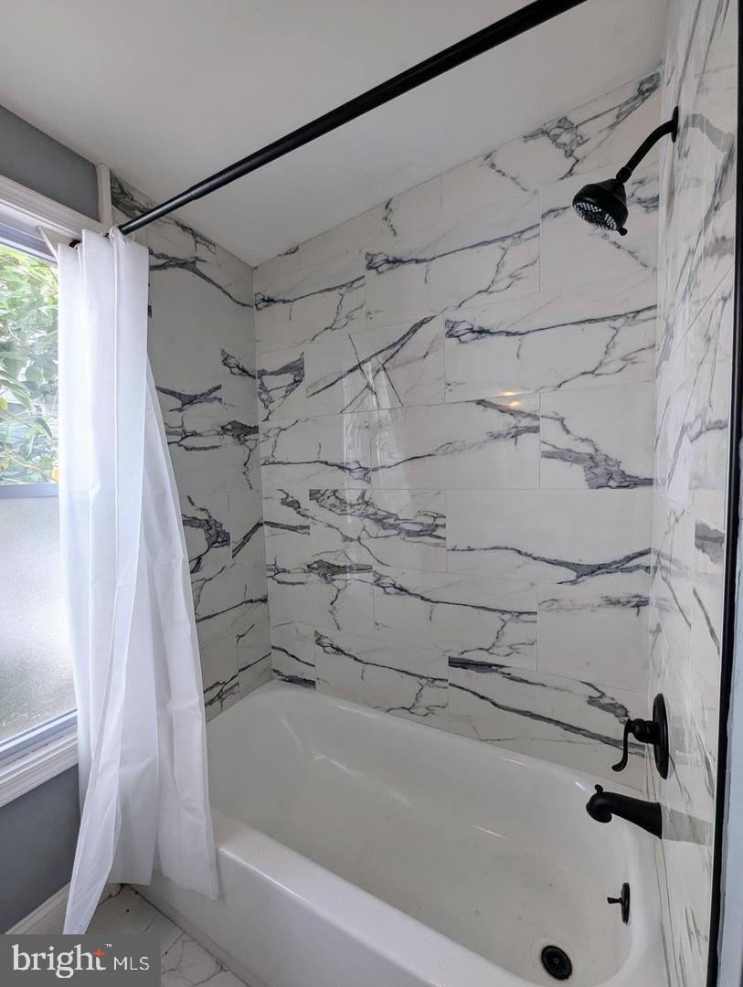 1539 S STILLMAN STREET