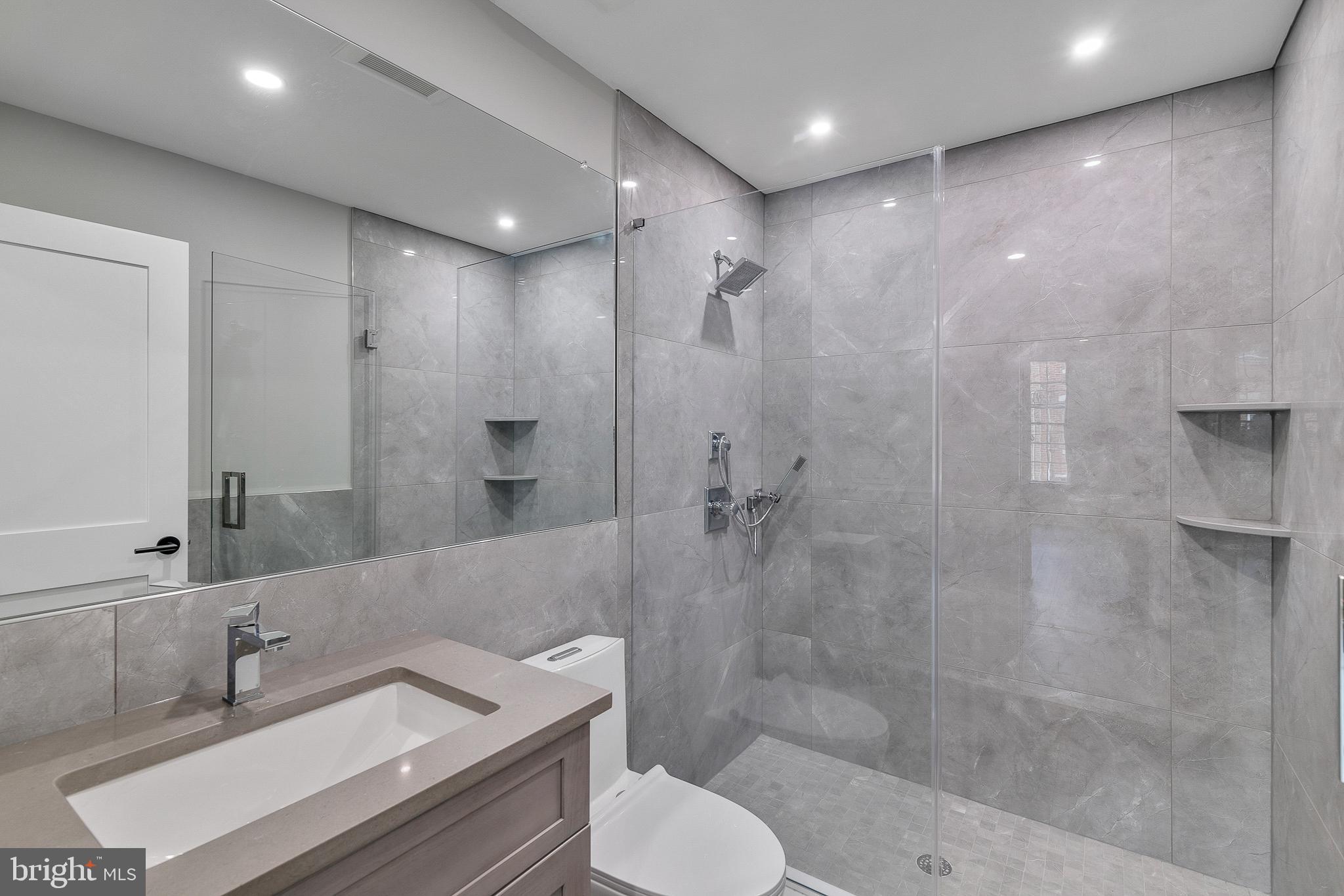 752 S 16TH STREET 2A