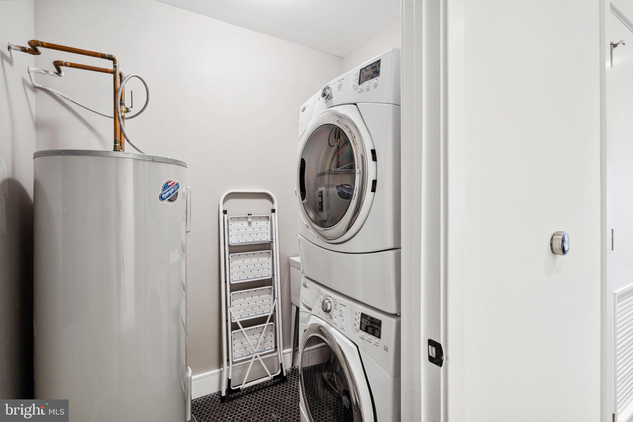 233 CHESTNUT STREET 4