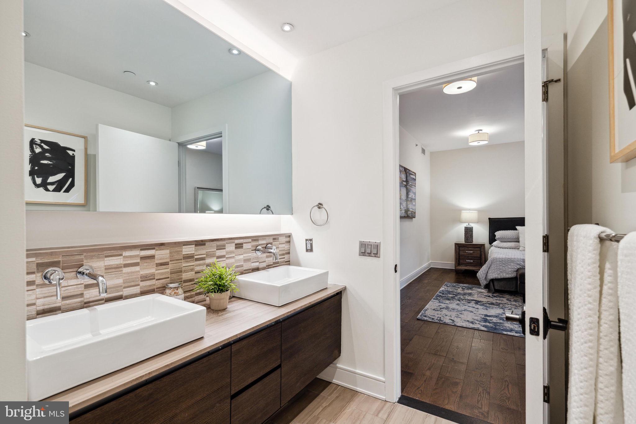 233 CHESTNUT STREET 4