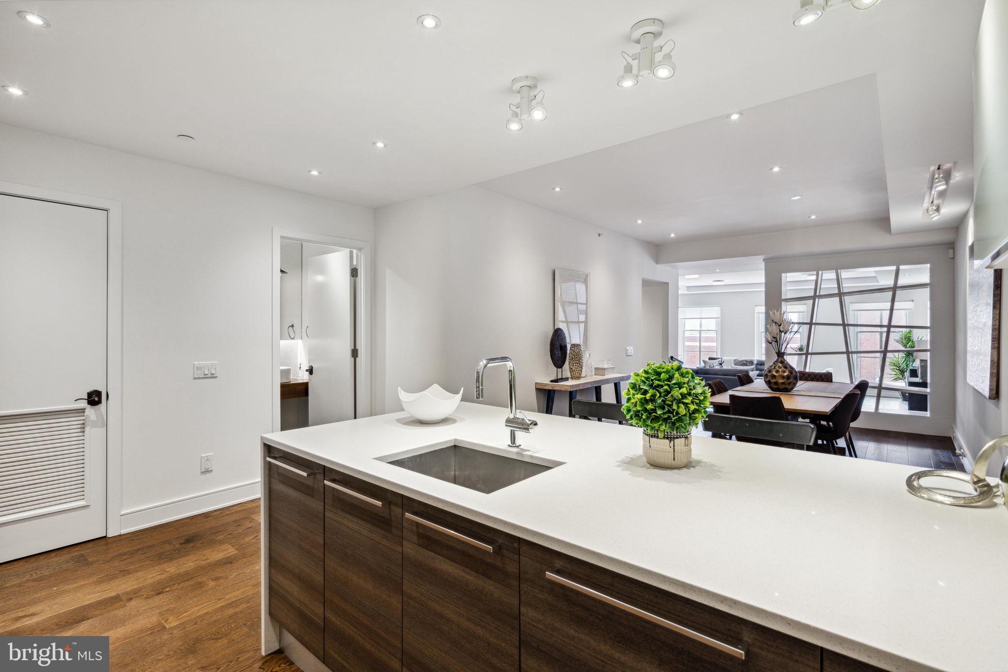 233 CHESTNUT STREET 4