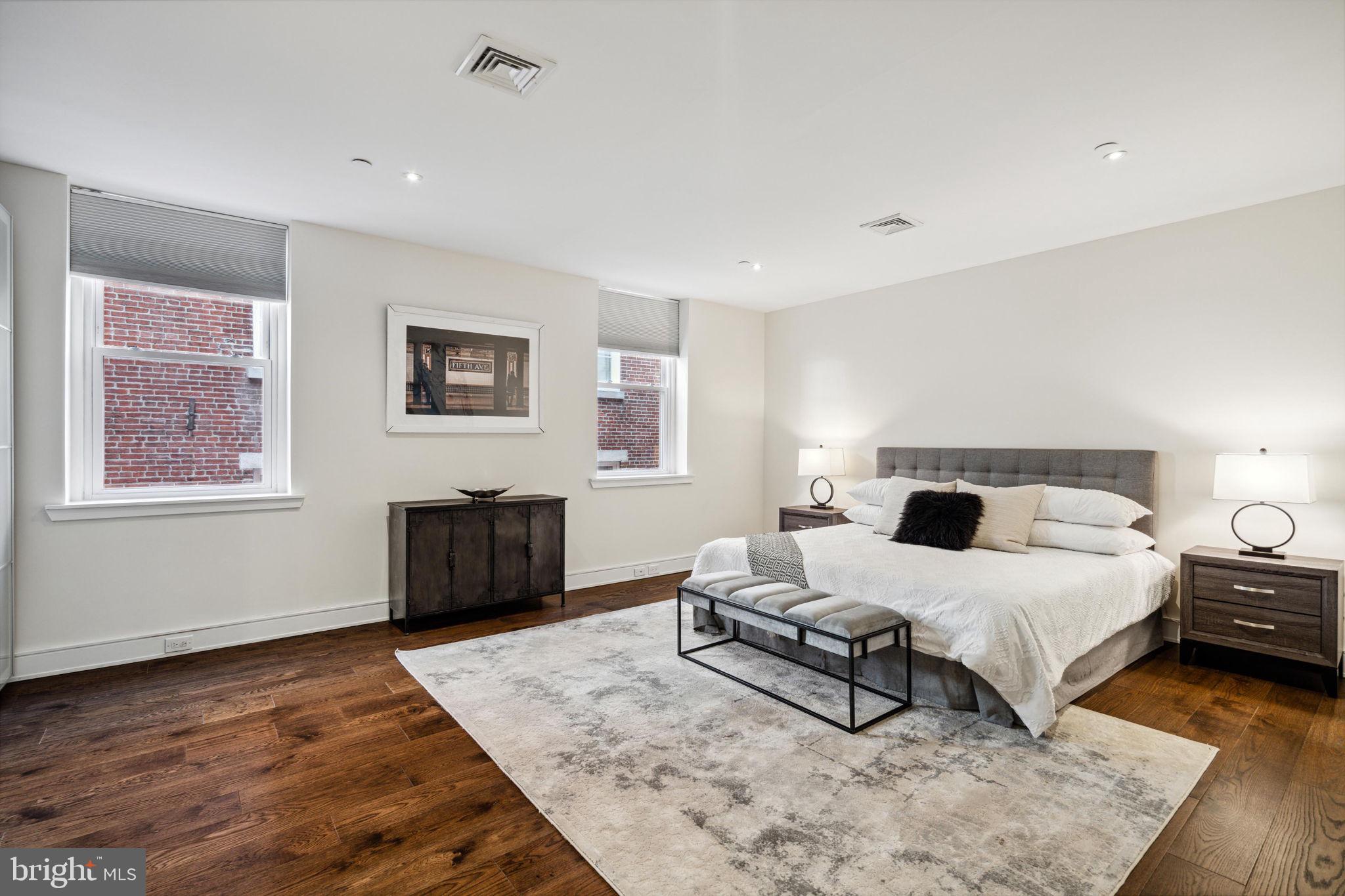 233 CHESTNUT STREET 4