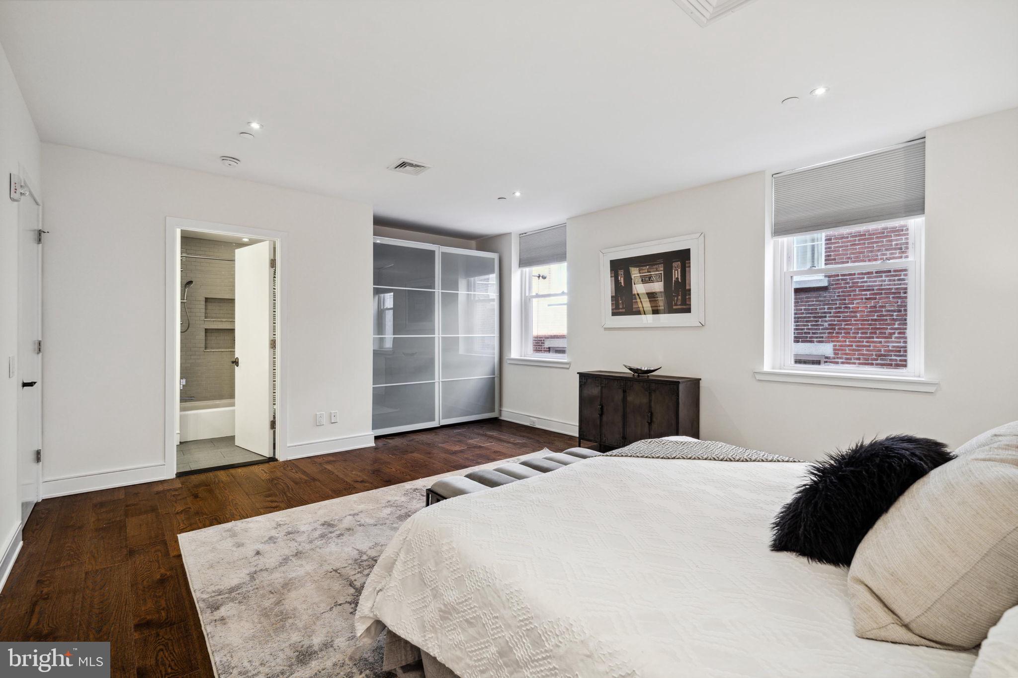 233 CHESTNUT STREET 4