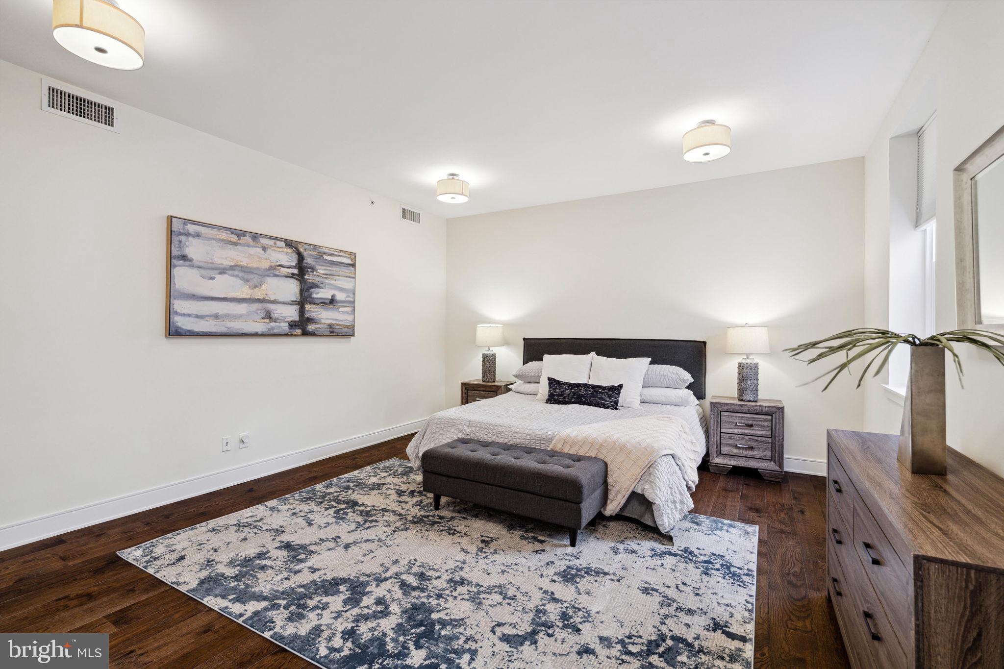 233 CHESTNUT STREET 4