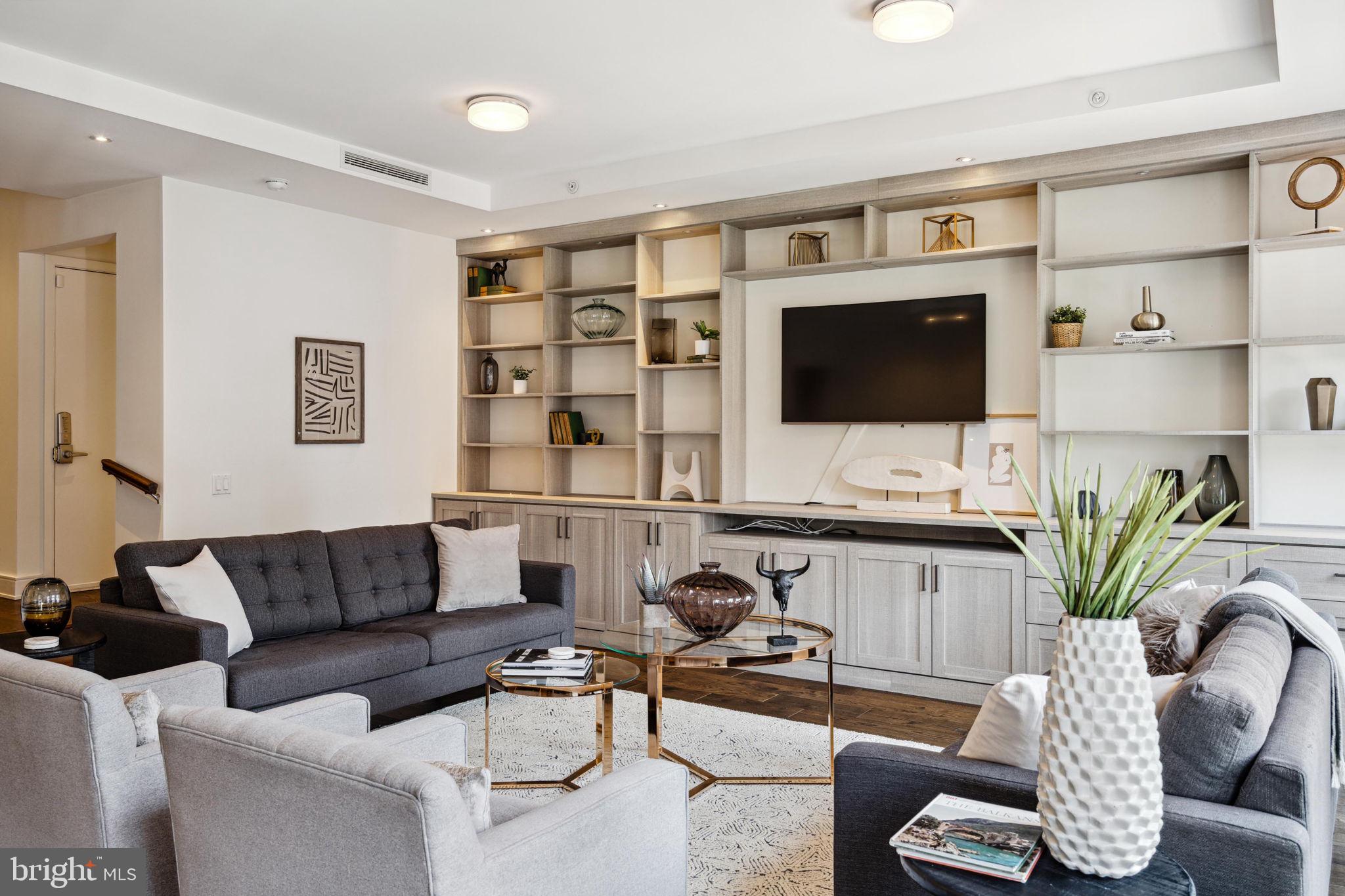 233 CHESTNUT STREET 4