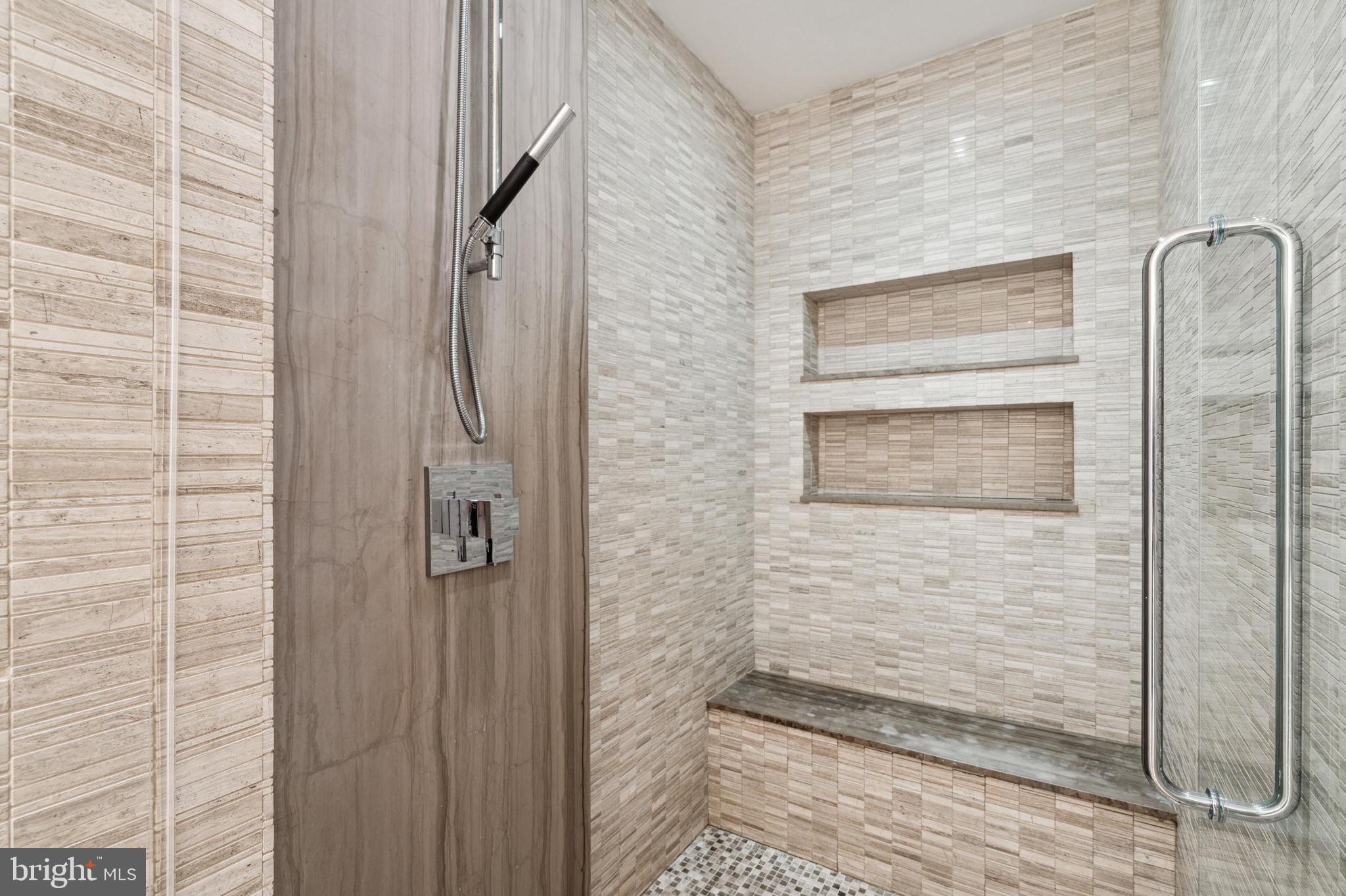 233 CHESTNUT STREET 4