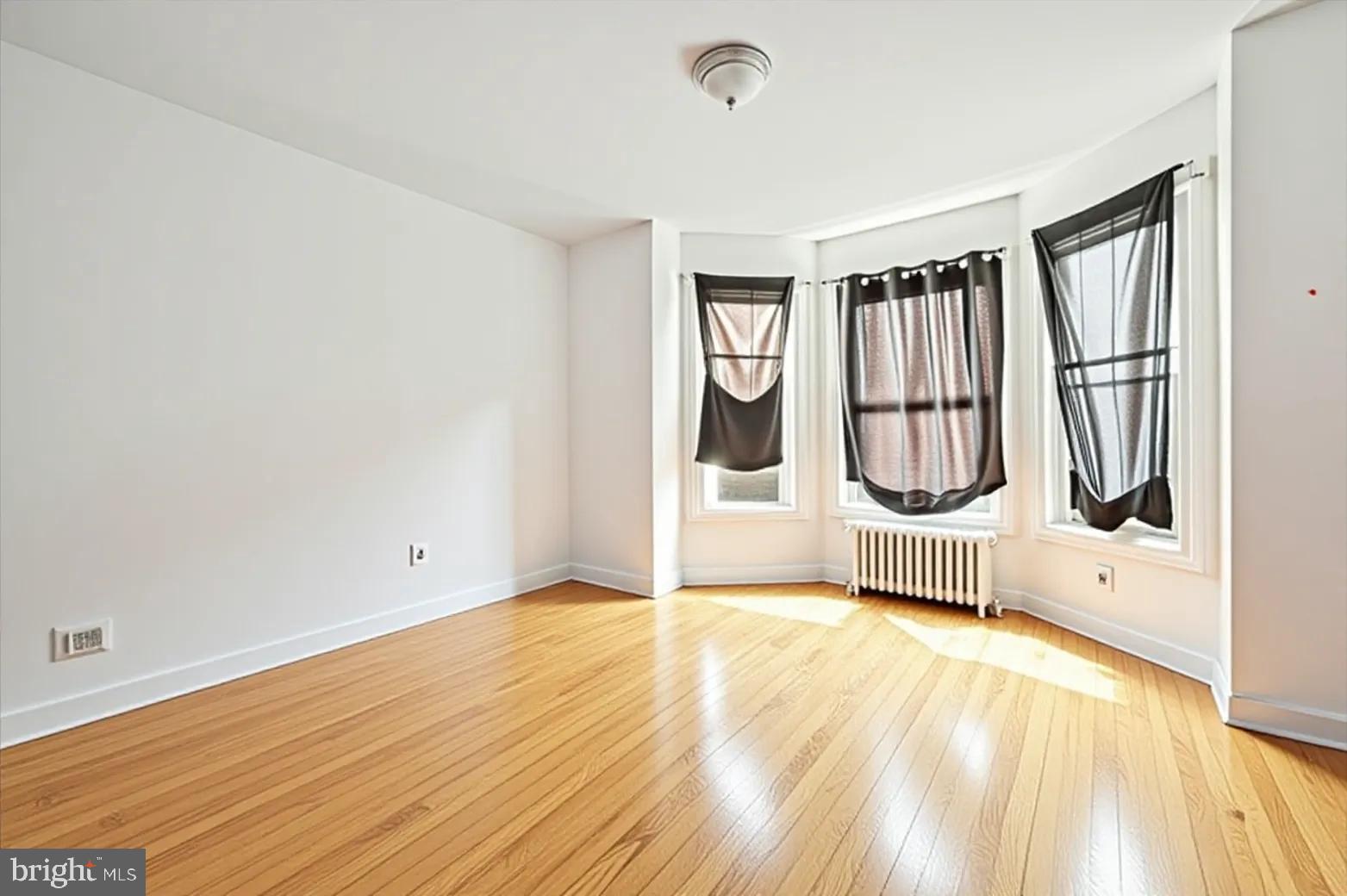 3833 PENNSGROVE STREET